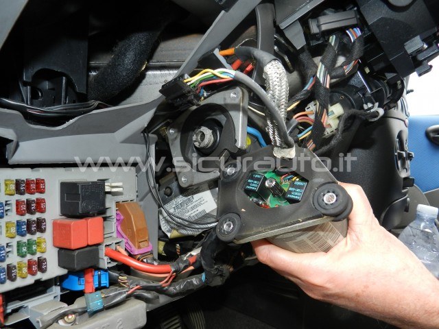 Riparazione Servosterzo Fiat Punto 11.jpg